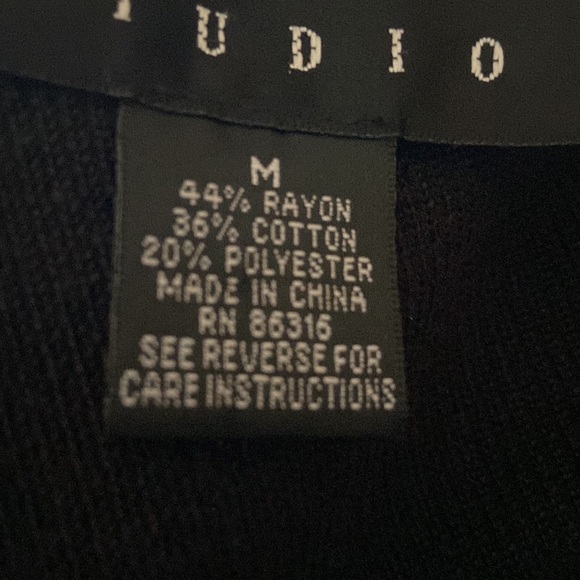 2 Piece Finity Studio s/m Black tank & sweater with Golden Tan trim - Picture 8 of 9